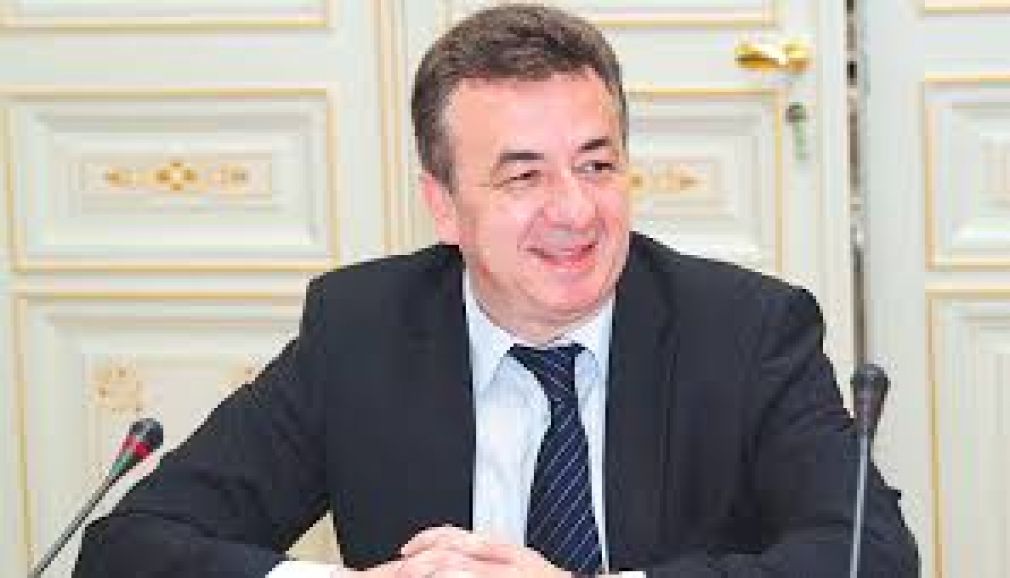 Τι θα κάνει ο Σταύρος;
