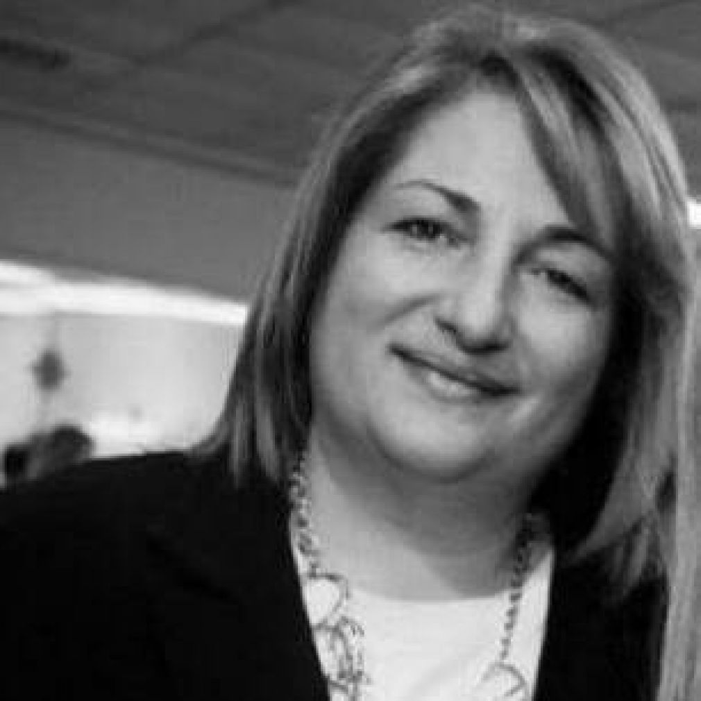 ΝΑΝΣΥ ΑΓΓΕΛΑΚΗ... Που θα πάει του νούμερο 2; Θα μας διαψεύσει;