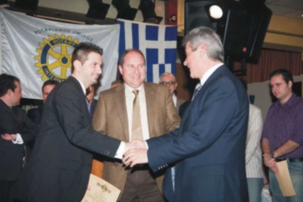 Σταματάκης... Κυνηγός και Κοτζαμιχάλης...