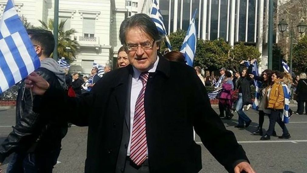 Μάγκας και ΕΛΛΗΝΑΣ με τα όλα του ο γιατρός!