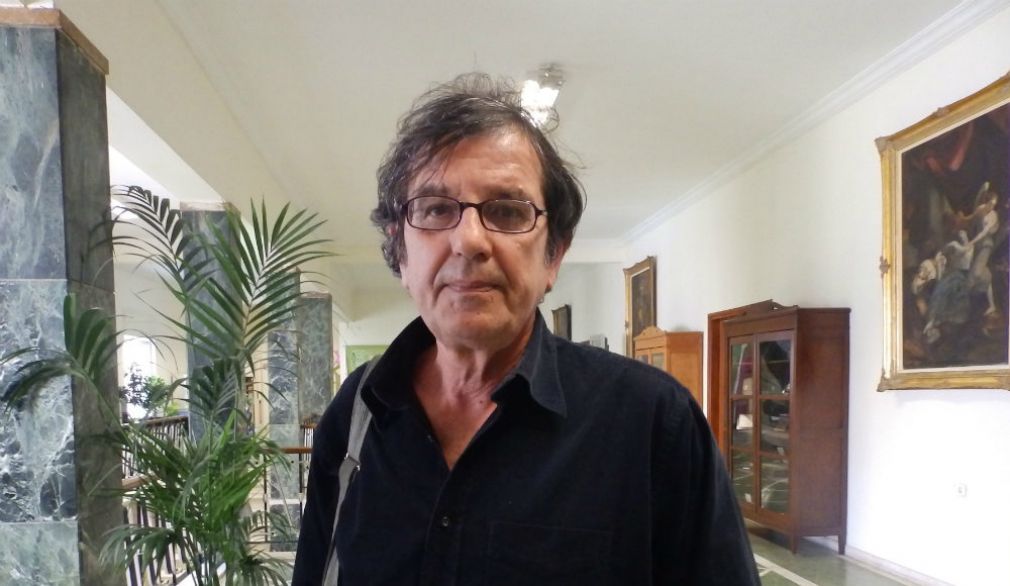 Πρόβλημα η παρουσία του στο συμβούλιο...
