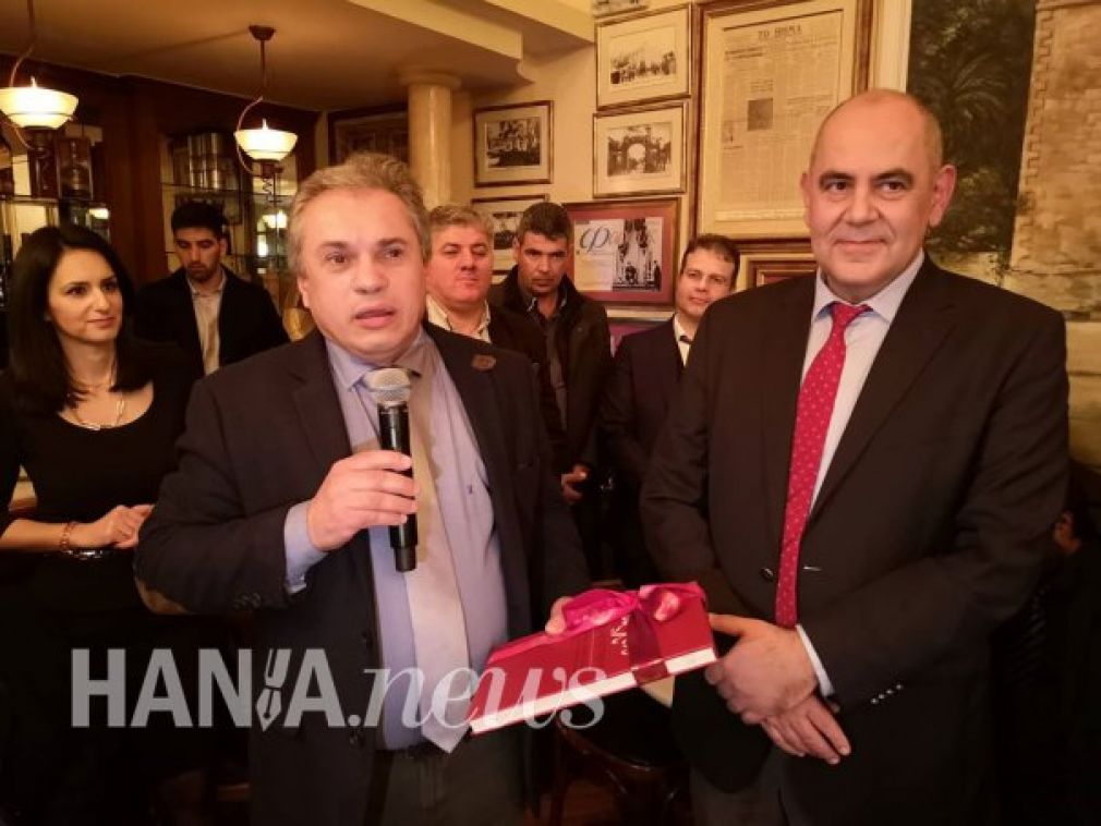 Πολύ ΠΑΣΟΚ ρε παιδί μου...