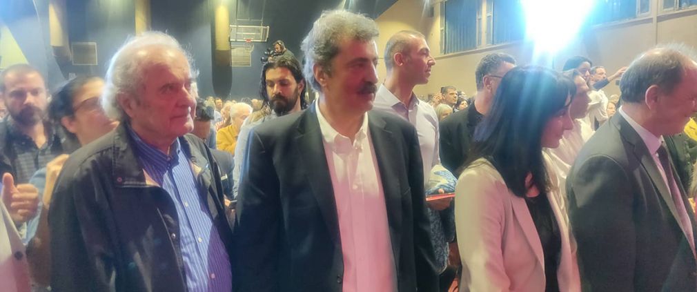 Παυλή... Ήντα έγινε... έφερες τα ΜΑΤ να γεμίσεις το σταδιάκι;