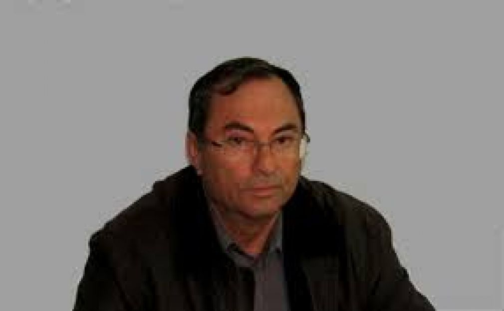 Ο Παπαδερός... ο Άρης και η Χαρούλα!