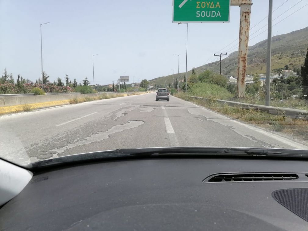 Μάλλον πως θα φτιαχτεί μόνος του ο κόμβος!
