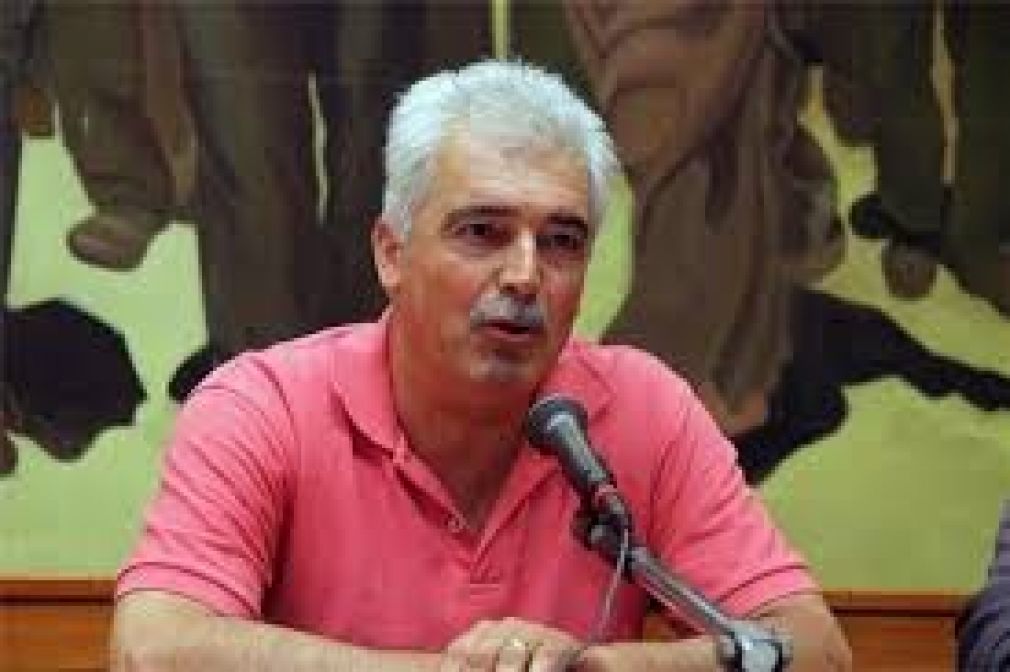Θα τρίβουν τα μάτια τους με το Δημήτρη!